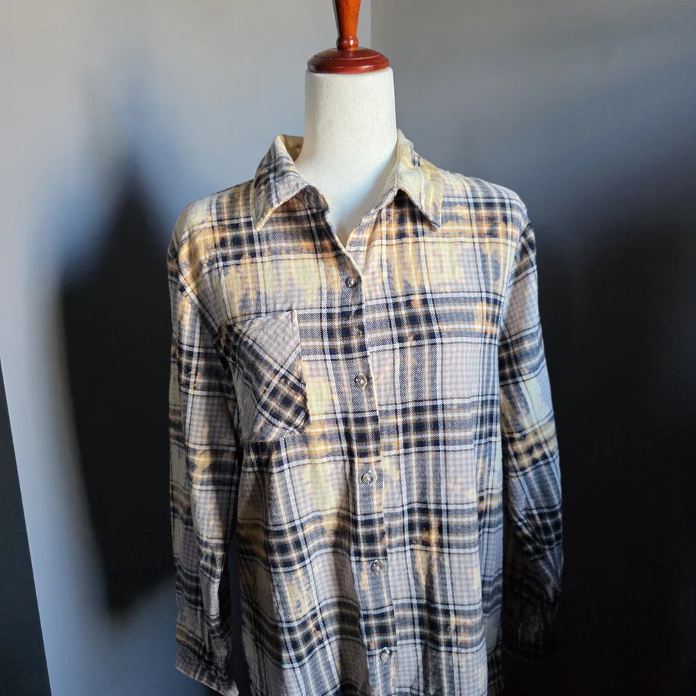 BUCKLE- La la Island Upcycled Yellow/black Flannel, Creek Ranch Wyoming Size S - Picture 4 of 12